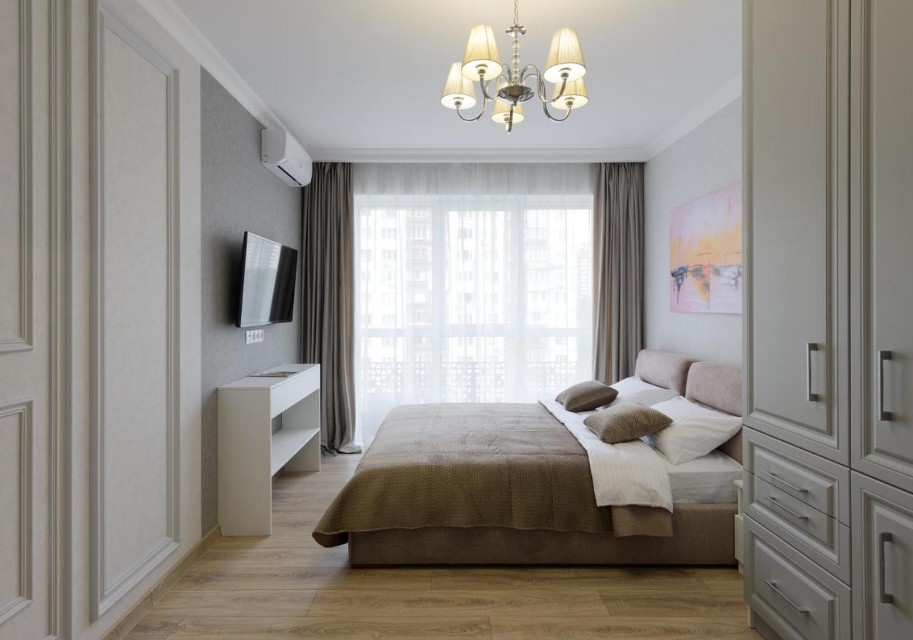 Modern New Cozy Apartment Kvartet Railway Station Kyjev Exteriér fotografie
