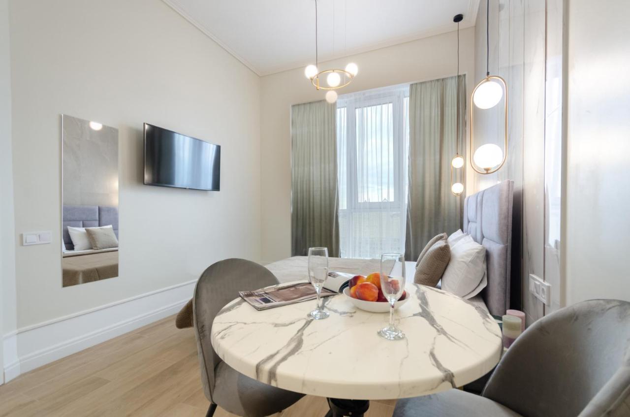 Modern New Cozy Apartment Kvartet Railway Station Kyjev Exteriér fotografie