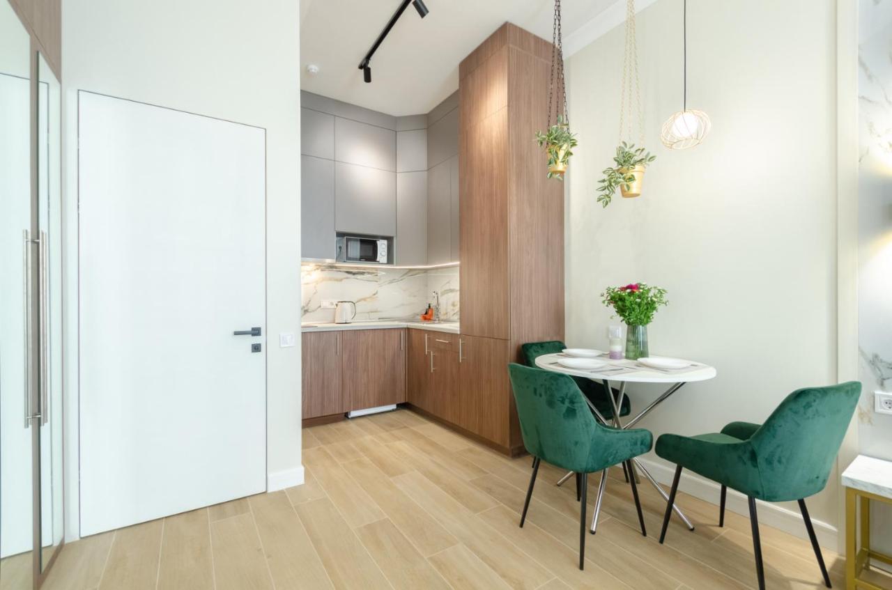 Modern New Cozy Apartment Kvartet Railway Station Kyjev Exteriér fotografie