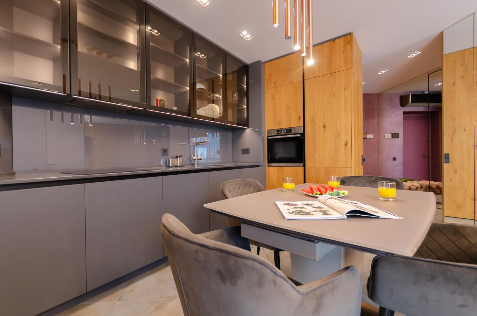 Modern New Cozy Apartment Kvartet Railway Station Kyjev Exteriér fotografie